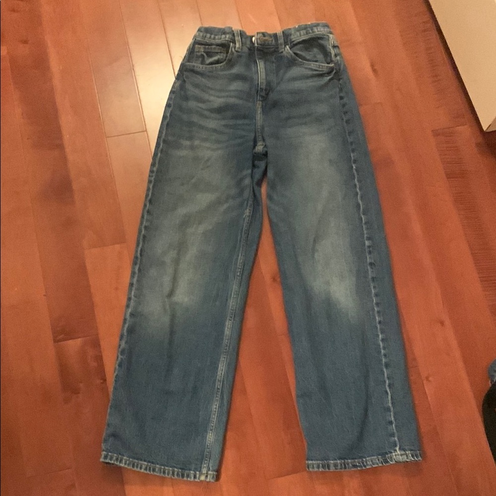 H&M Blue Relaxed Jeans with Vintage Aesthetic